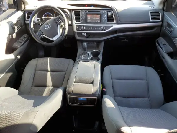 5TDZZRFH0KS329103 2019 TOYOTA HIGHLANDER - Image 8