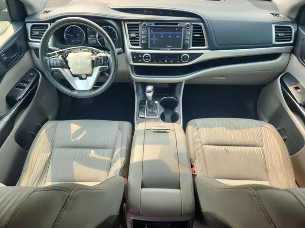 5TDZZRFH0KS347228 2019 TOYOTA HIGHLANDER - Image 8