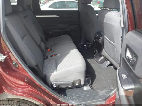 5TDZZRFH0KS352283 2019 TOYOTA HIGHLANDER - Image 8