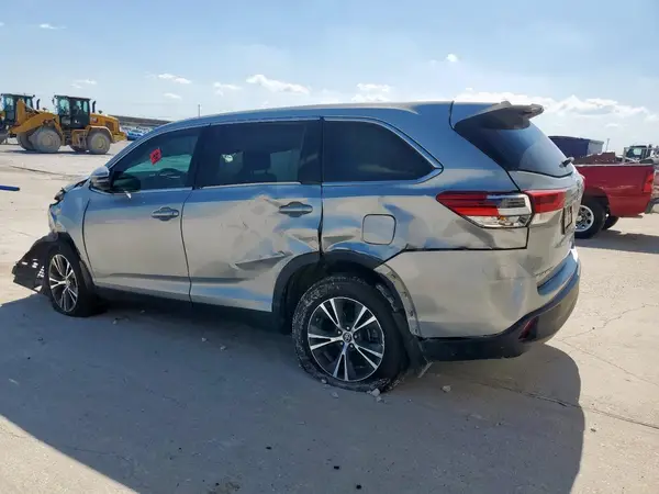 5TDZZRFH0KS368998 2019 TOYOTA HIGHLANDER - Image 2