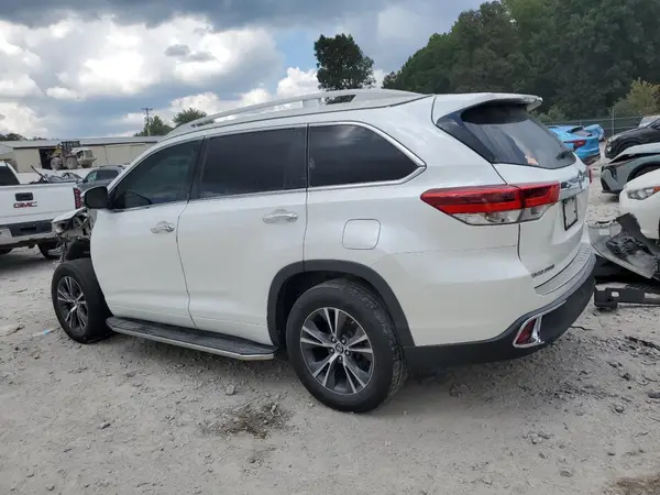 5TDZZRFH1HS188244 2017 TOYOTA HIGHLANDER - Image 2