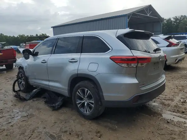 5TDZZRFH1HS192522 2017 TOYOTA HIGHLANDER - Image 2