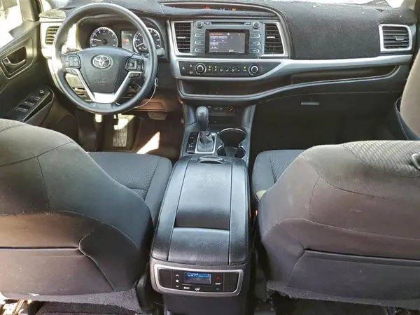 5TDZZRFH1HS201378 2017 TOYOTA HIGHLANDER - Image 8