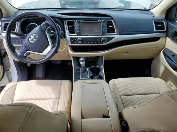 5TDZZRFH1HS204474 2017 TOYOTA HIGHLANDER - Image 8