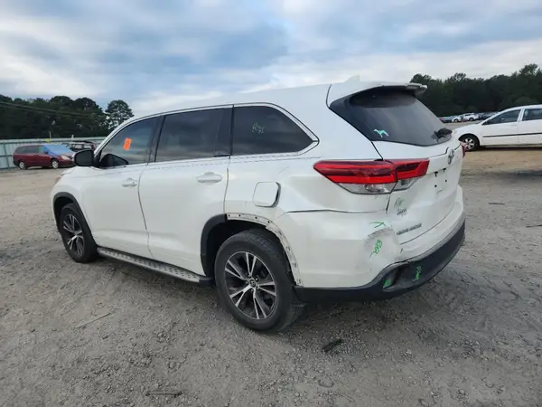 5TDZZRFH1HS214762 2017 TOYOTA HIGHLANDER - Image 2