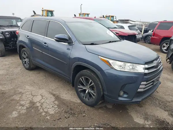 5TDZZRFH1HS222330 2017 TOYOTA HIGHLANDER - Image 1