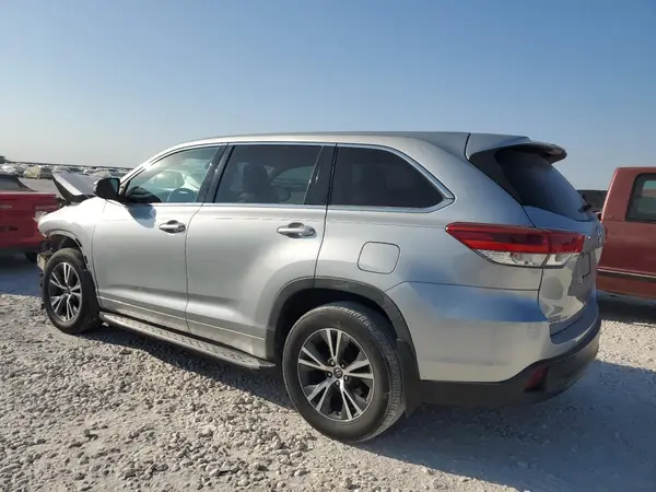 5TDZZRFH1HS227043 2017 TOYOTA HIGHLANDER - Image 2