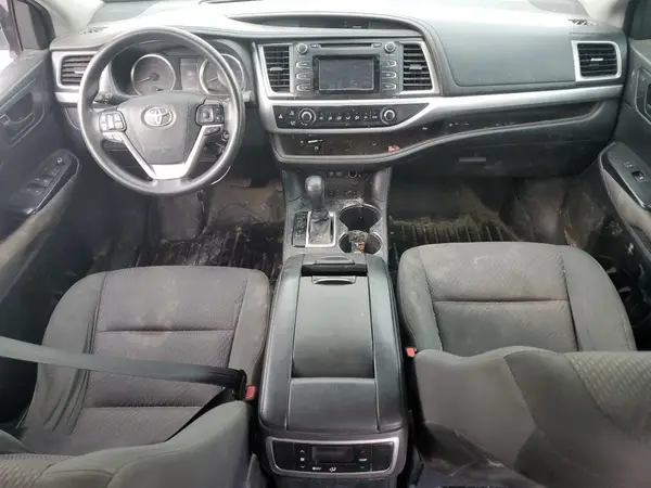 5TDZZRFH1HS228208 2017 TOYOTA HIGHLANDER - Image 8