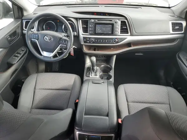 5TDZZRFH1JS239800 2018 TOYOTA HIGHLANDER - Image 8