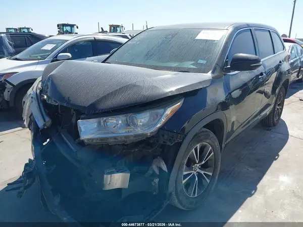 5TDZZRFH1JS240283 2018 TOYOTA HIGHLANDER - Image 2