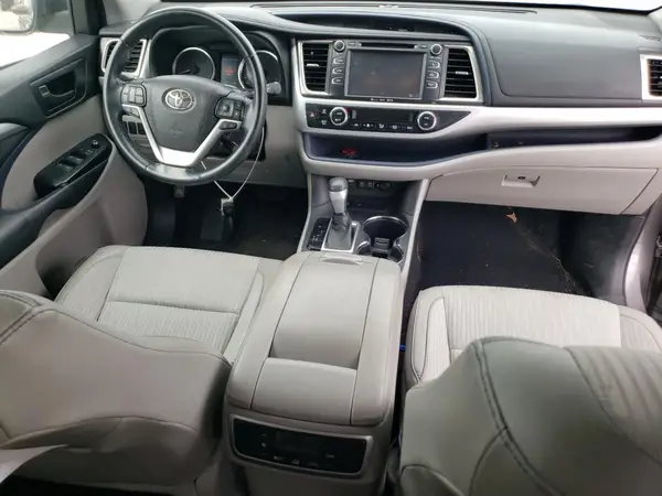 5TDZZRFH1JS241580 2018 TOYOTA HIGHLANDER - Image 8