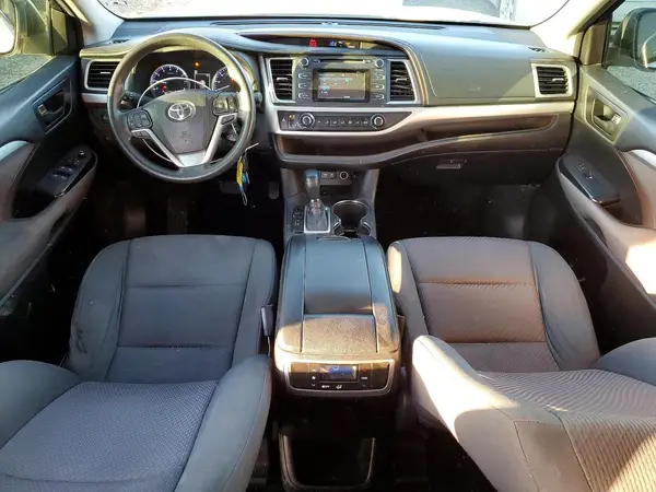 5TDZZRFH1JS245533 2018 TOYOTA HIGHLANDER - Image 8