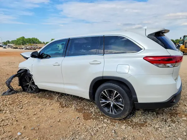 5TDZZRFH1JS248951 2018 TOYOTA HIGHLANDER - Image 2
