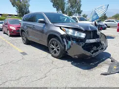 5TDZZRFH1JS252448 2018 TOYOTA HIGHLANDER
