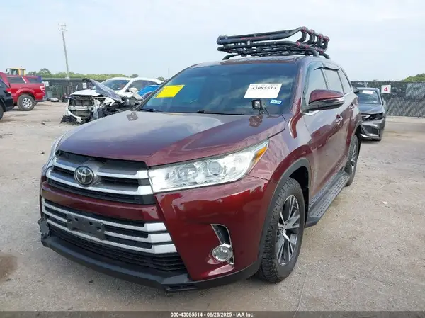 5TDZZRFH1JS253793 2018 TOYOTA HIGHLANDER - Image 2