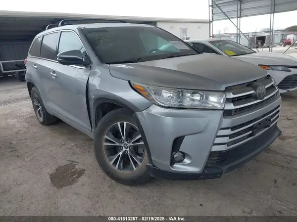 5TDZZRFH1JS260193 2018 TOYOTA HIGHLANDER - Image 1
