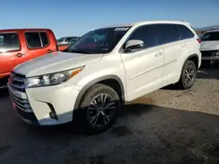 5TDZZRFH1JS260517 2018 TOYOTA HIGHLANDER