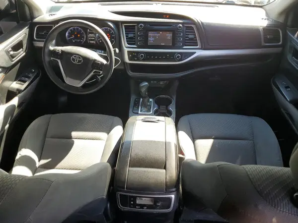 5TDZZRFH1JS268908 2018 TOYOTA HIGHLANDER - Image 8