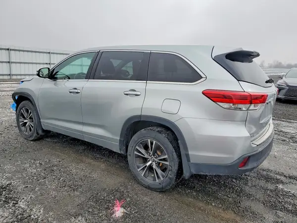 5TDZZRFH1JS276751 2018 TOYOTA HIGHLANDER - Image 2