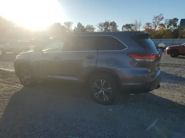 5TDZZRFH1KS291770 2019 TOYOTA HIGHLANDER - Image 2