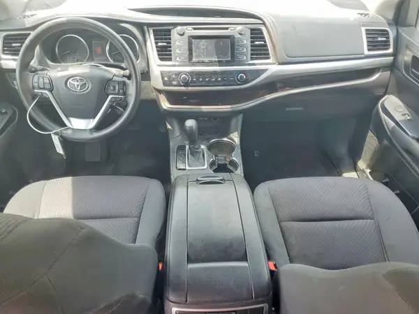 5TDZZRFH1KS292790 2019 TOYOTA HIGHLANDER - Image 8