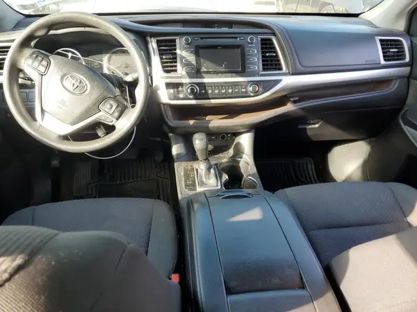 5TDZZRFH1KS296645 2019 TOYOTA HIGHLANDER - Image 8