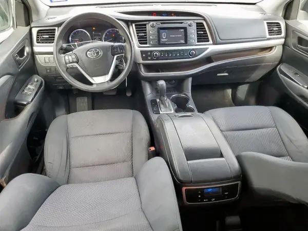 5TDZZRFH1KS299268 2019 TOYOTA HIGHLANDER - Image 8