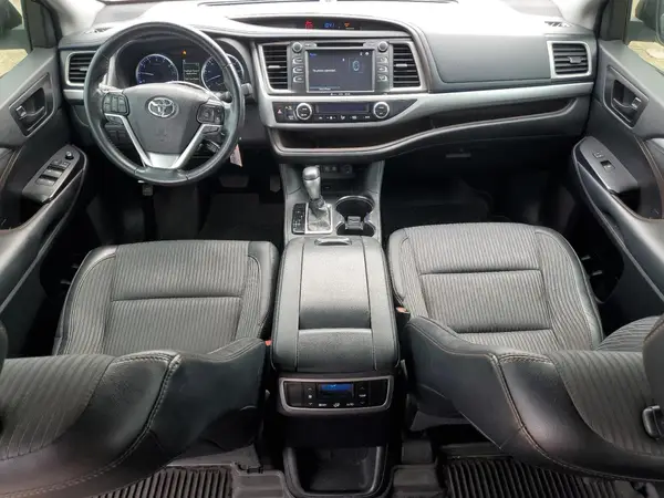 5TDZZRFH1KS300810 2019 TOYOTA HIGHLANDER - Image 8