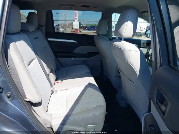 5TDZZRFH1KS321608 2019 TOYOTA HIGHLANDER - Image 8