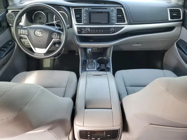 5TDZZRFH1KS326615 2019 TOYOTA HIGHLANDER - Image 8