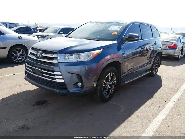 5TDZZRFH1KS333712 2019 TOYOTA HIGHLANDER - Image 2