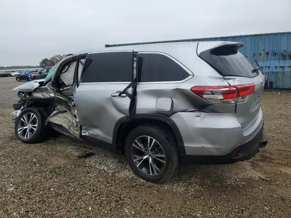 5TDZZRFH1KS338375 2019 TOYOTA HIGHLANDER - Image 2