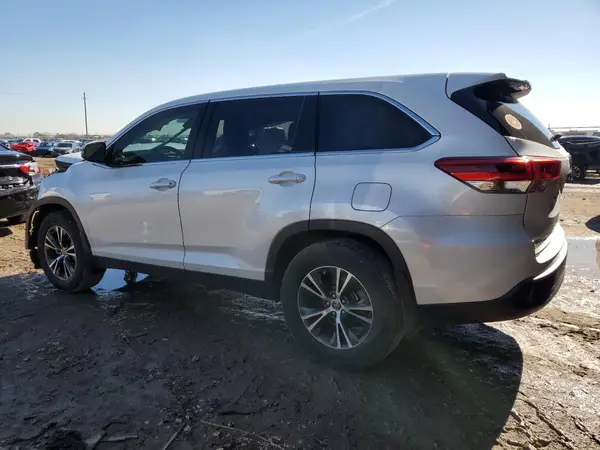 5TDZZRFH1KS340059 2019 TOYOTA HIGHLANDER - Image 2