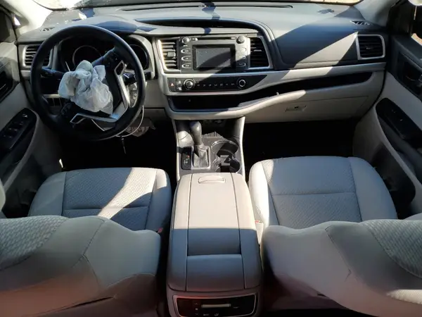 5TDZZRFH1KS340059 2019 TOYOTA HIGHLANDER - Image 8
