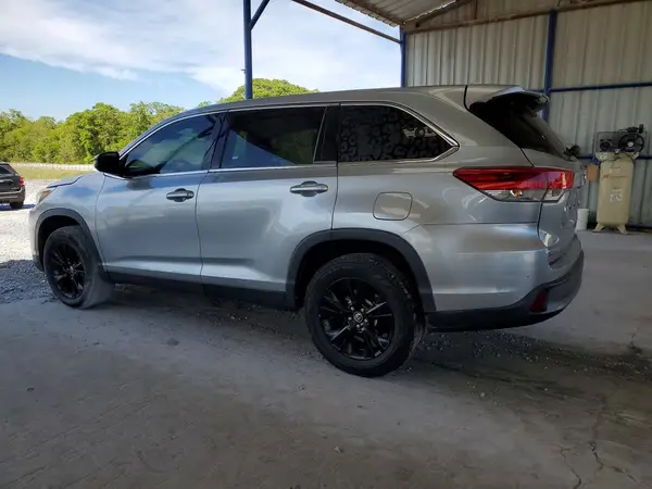 5TDZZRFH1KS347643 2019 TOYOTA HIGHLANDER - Image 2