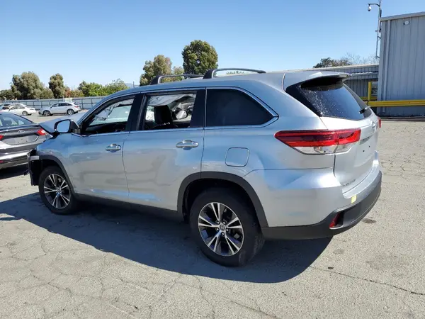 5TDZZRFH1KS358240 2019 TOYOTA HIGHLANDER - Image 2