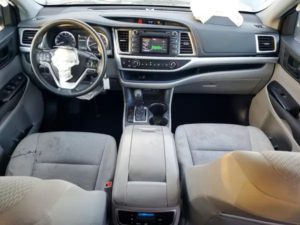 5TDZZRFH1KS358383 2019 TOYOTA HIGHLANDER - Image 8