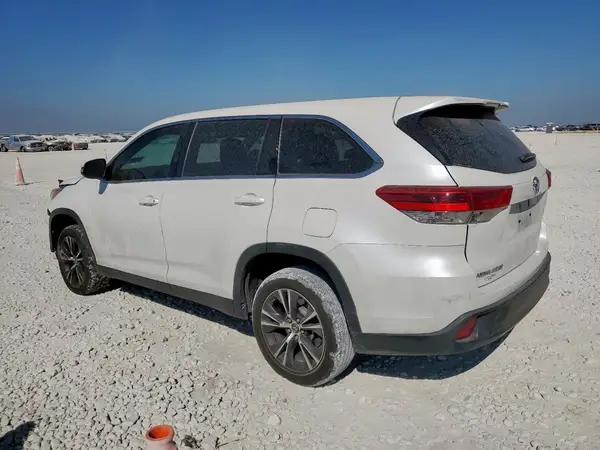 5TDZZRFH1KS364636 2019 TOYOTA HIGHLANDER - Image 2