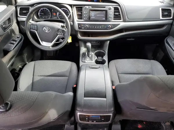 5TDZZRFH1KS366192 2019 TOYOTA HIGHLANDER - Image 8