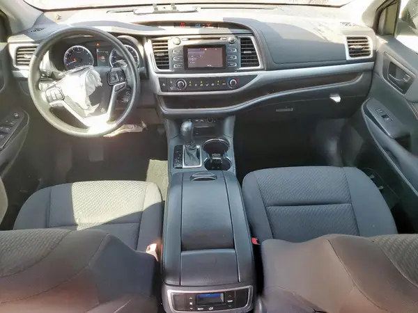 5TDZZRFH1KS367374 2019 TOYOTA HIGHLANDER - Image 8
