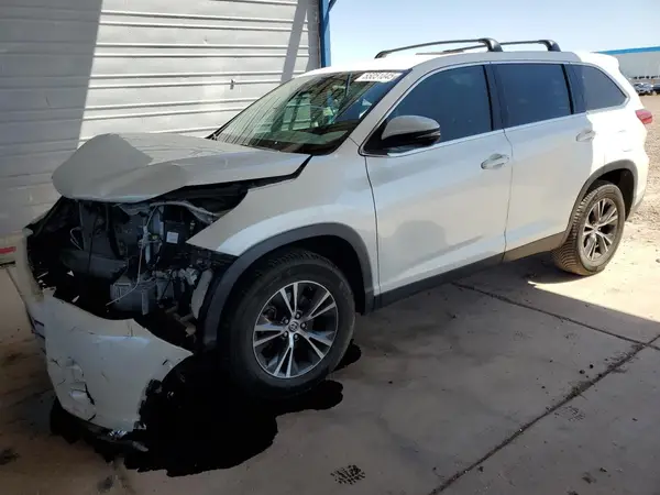 5TDZZRFH1KS367536 2019 TOYOTA HIGHLANDER - Image 1