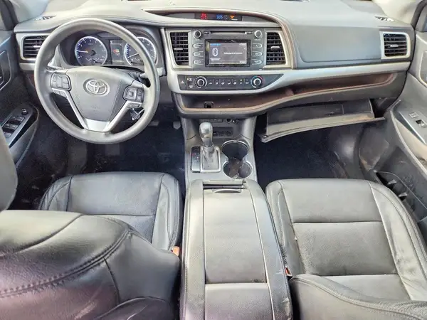 5TDZZRFH2HS203866 2017 TOYOTA HIGHLANDER - Image 8