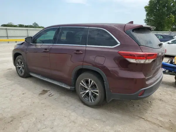 5TDZZRFH2HS205097 2017 TOYOTA HIGHLANDER - Image 2