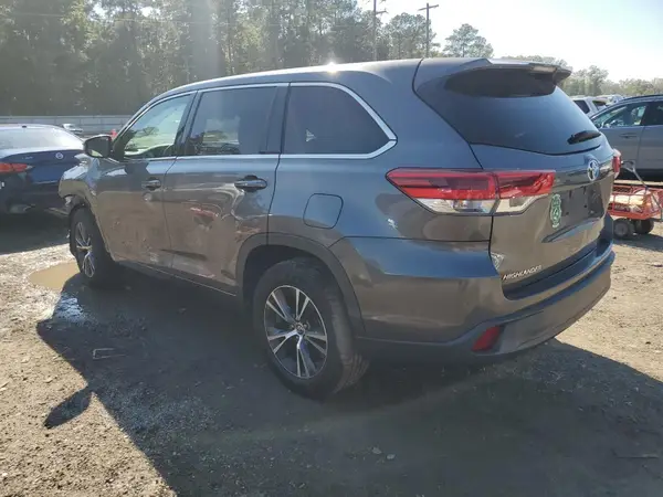 5TDZZRFH2HS205200 2017 TOYOTA HIGHLANDER - Image 2