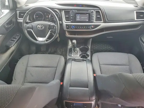 5TDZZRFH2HS205519 2017 TOYOTA HIGHLANDER - Image 8