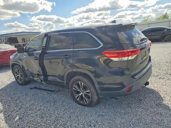 5TDZZRFH2HS225060 2017 TOYOTA HIGHLANDER - Image 2
