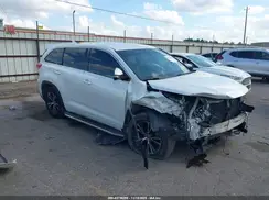 5TDZZRFH2HS231554 2017 TOYOTA HIGHLANDER