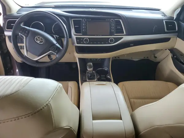 5TDZZRFH2JS238588 2018 TOYOTA HIGHLANDER - Image 8
