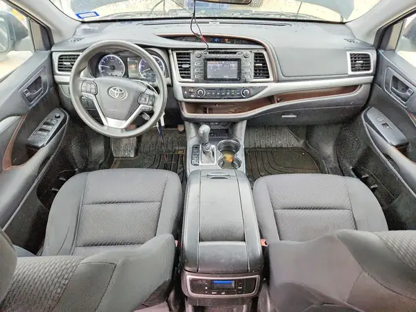 5TDZZRFH2JS239546 2018 TOYOTA HIGHLANDER - Image 8