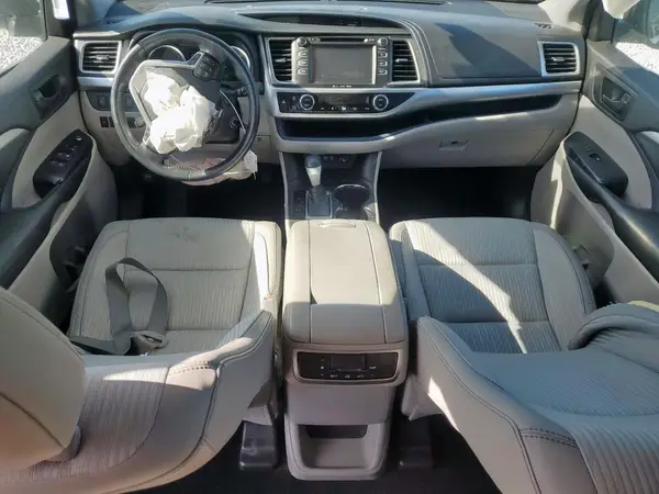 5TDZZRFH2JS239840 2018 TOYOTA HIGHLANDER - Image 8